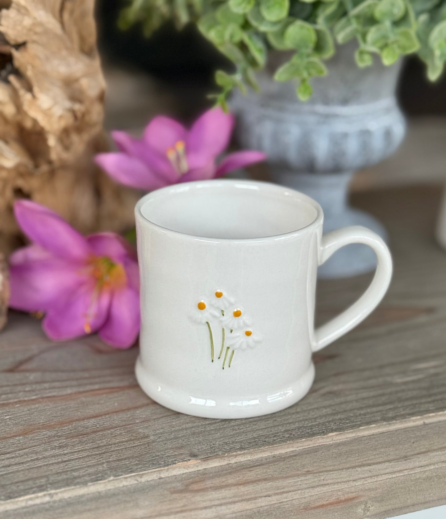 Gisela Graham Embossed Mini Mugs - Cherry, Strawberry, Daisies