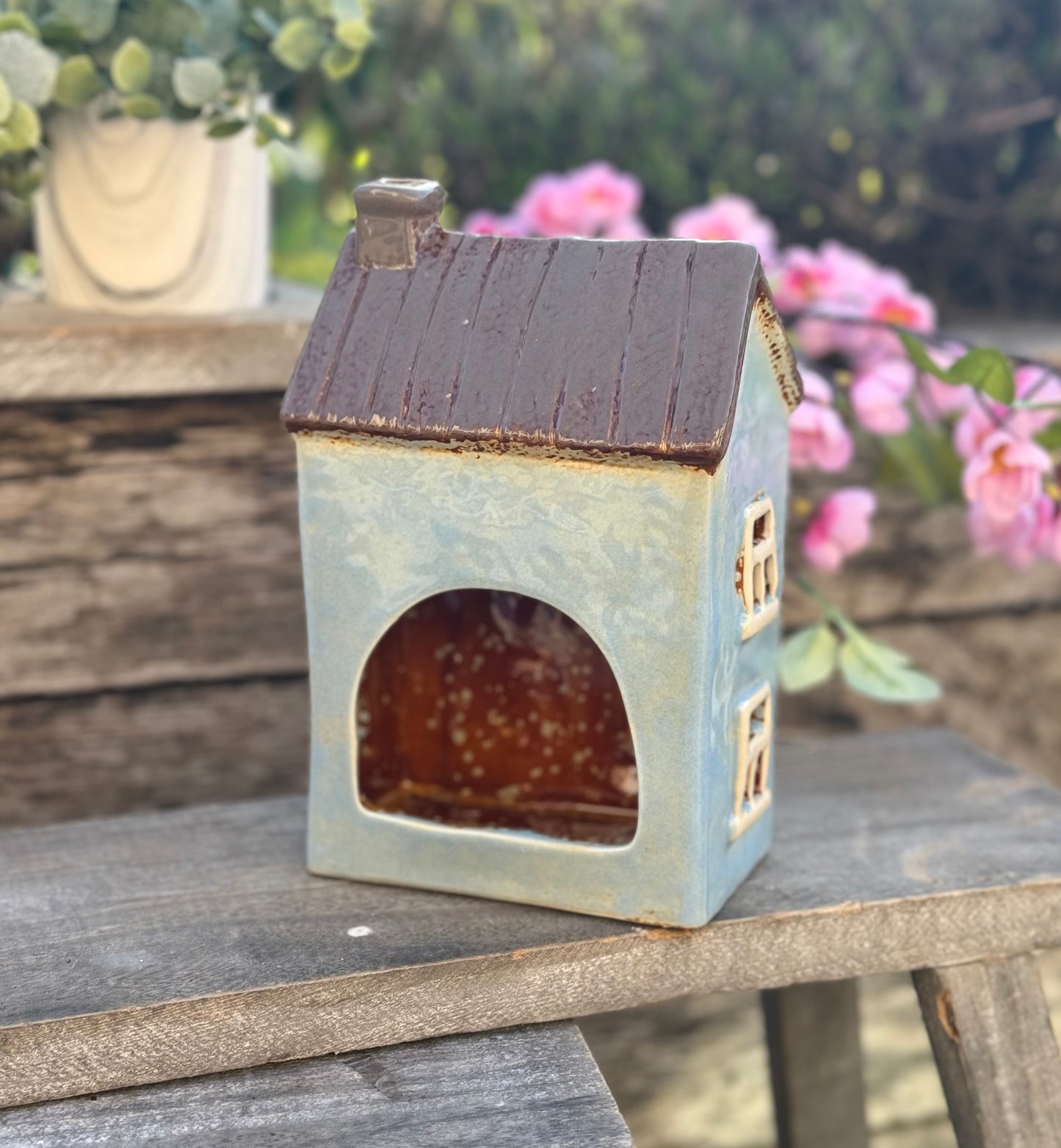 Blue Townhouse with Bunting Ceramic Tealight