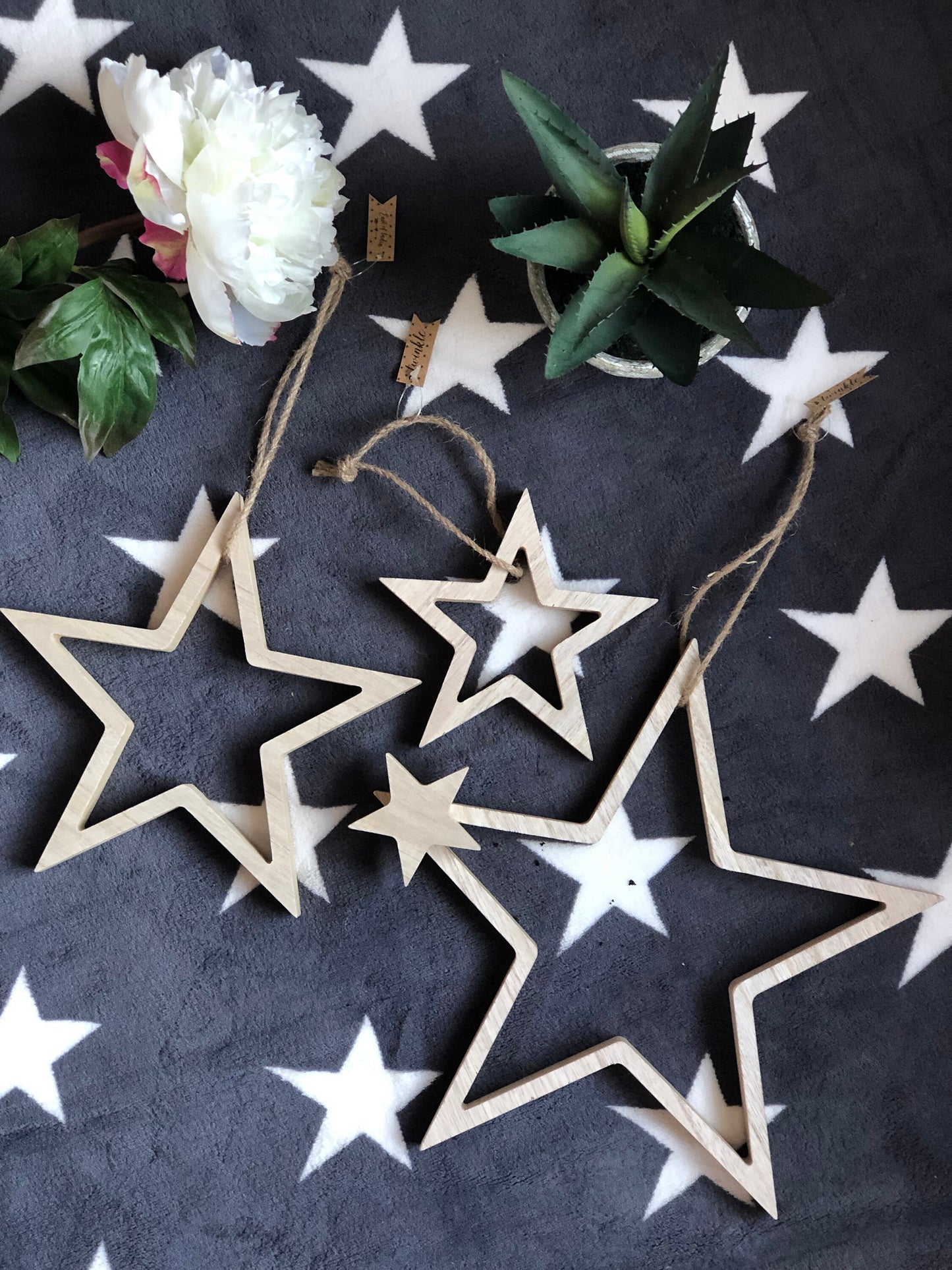 East of India Natural Wooden Stars. Set of 4