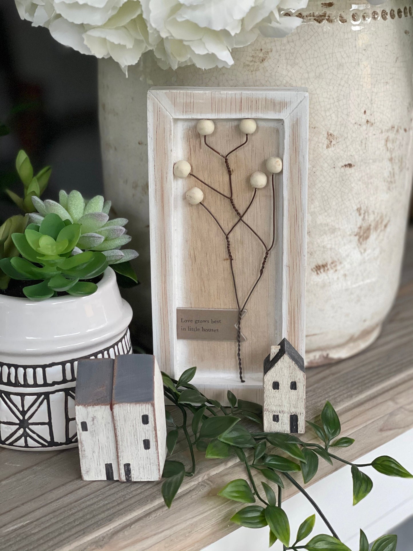 East of India ‘Love grows in little houses’ Long Berry Picture