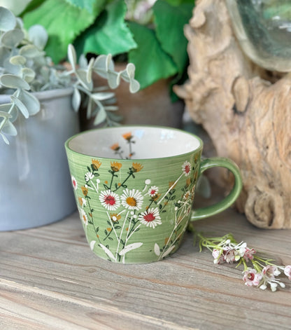 Ceramic Daisy Mugs 12.5cm - 2 Colour Options Available