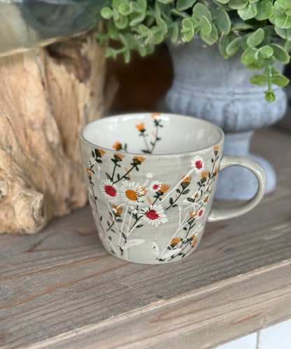 Ceramic Daisy Mugs 12.5cm - 2 Colour Options Available