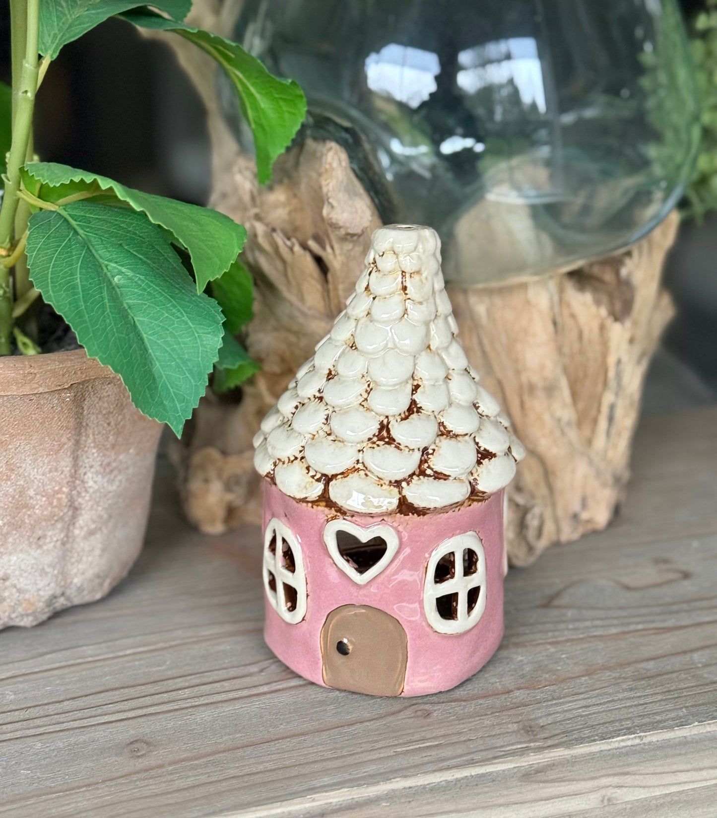 Round Ceramic Heart House Pink Tealight