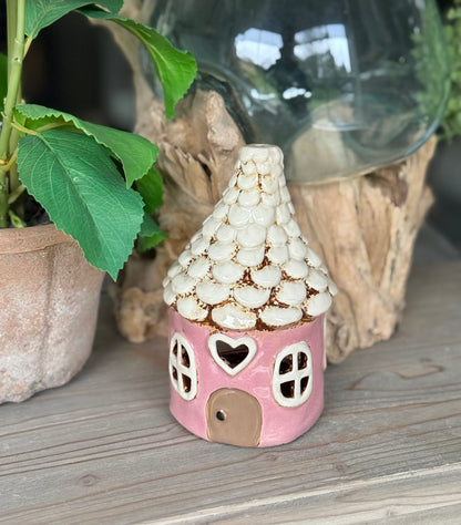Round Ceramic Heart House Pink Tealight