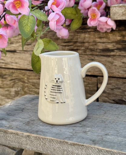 Charming Mini Jugs - Animal and Tulip Theme