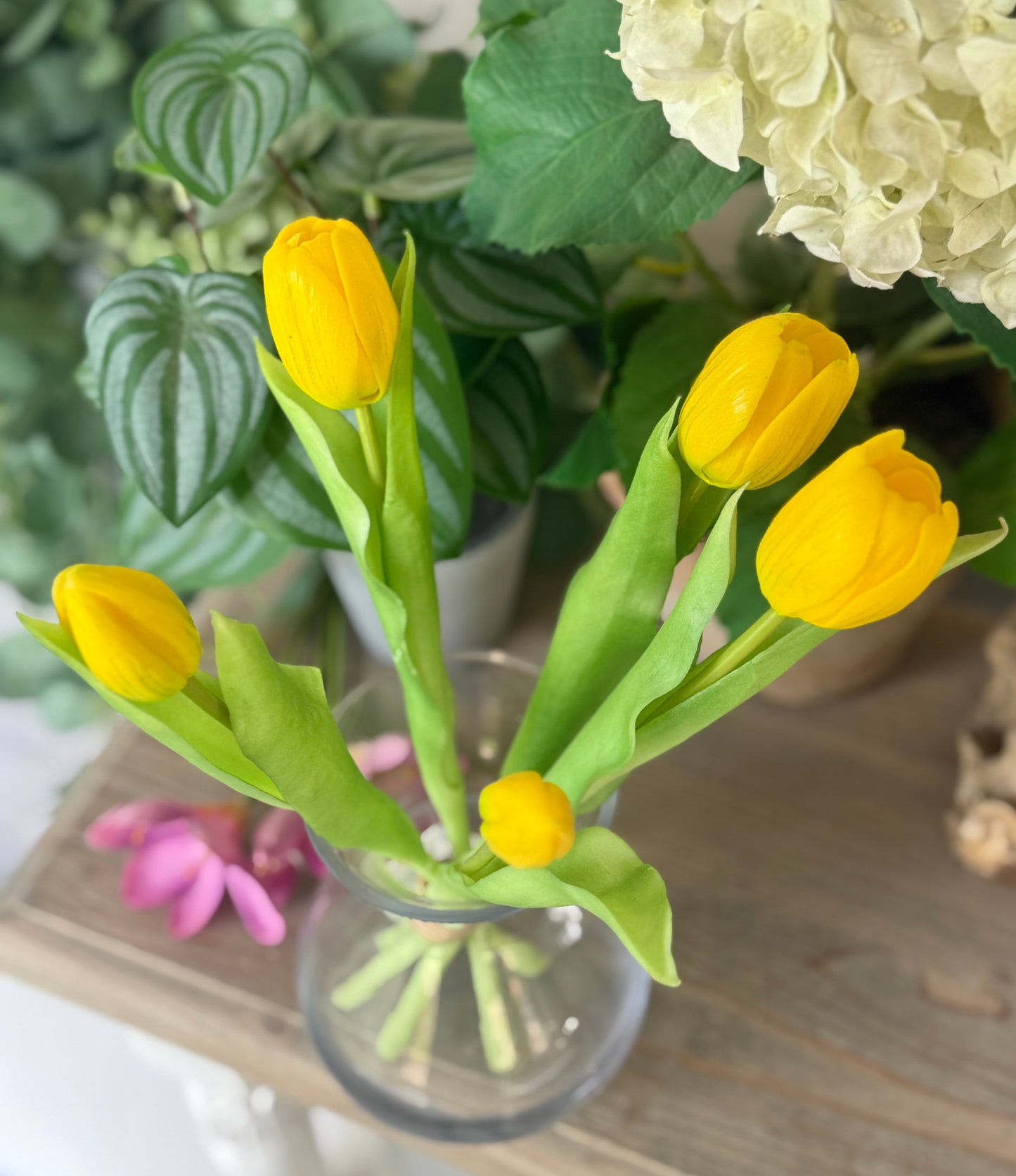 Yellow Tulip Bunch - 5 stems per bunch