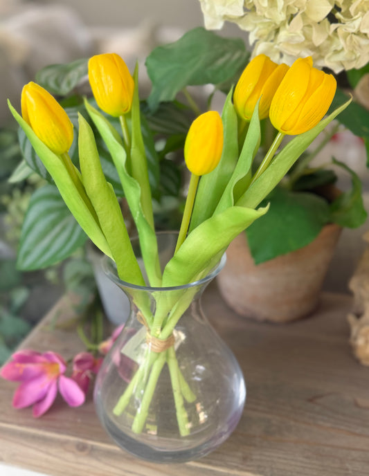 Yellow Tulip Bunch - 5 stems per bunch