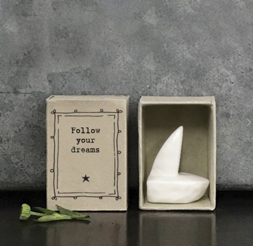 Follow your dreams - East of India Matchbox Star