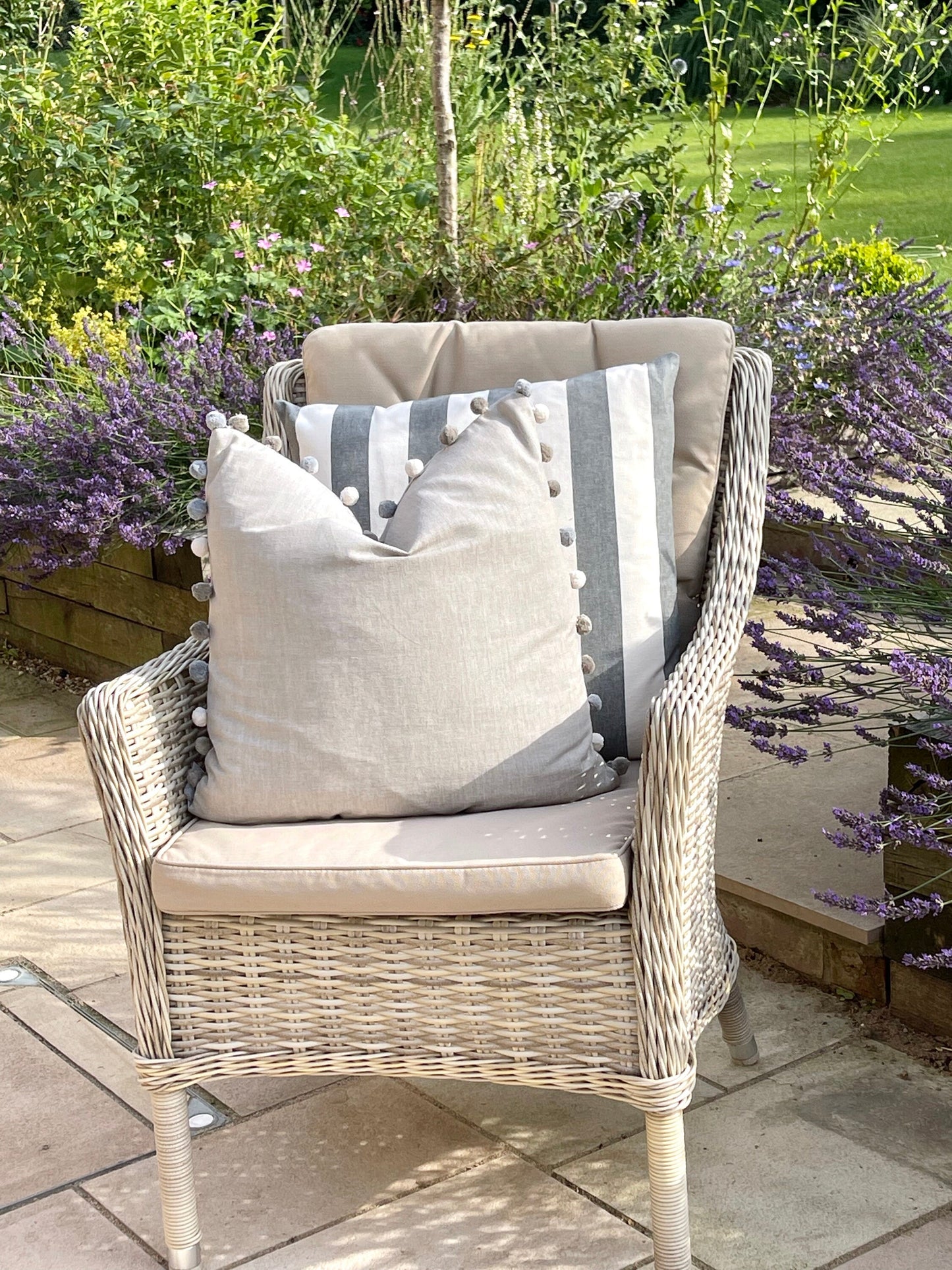 Biggie Best Wide Slate Stripe Cushion