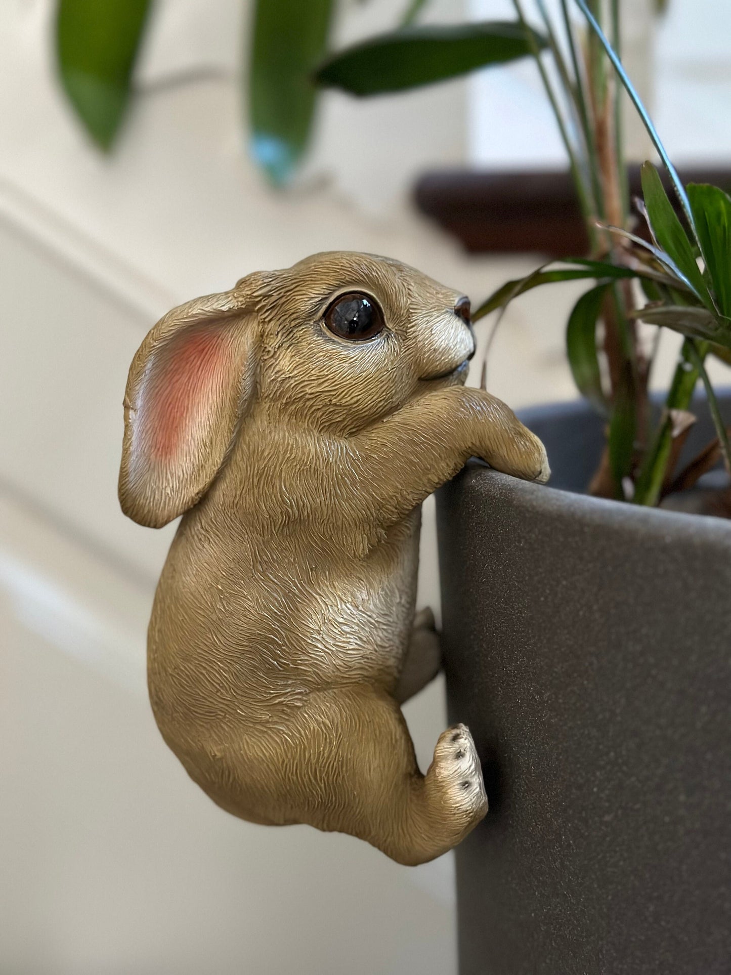 Large Hare Pot Hanger